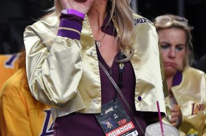 百家乐官网-沃西谈湖人百亿出售：联盟在蓬勃发展 我第一年的薪水是47.5万