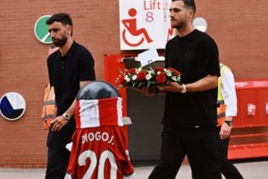 百家乐网站-❤️利物浦官方：B费&amp;达洛特&amp;阿莫林代表曼联 来安菲尔德悼念若塔