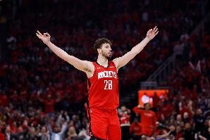 申京：休斯敦就是我的家 想夺冠让这里的人们开心